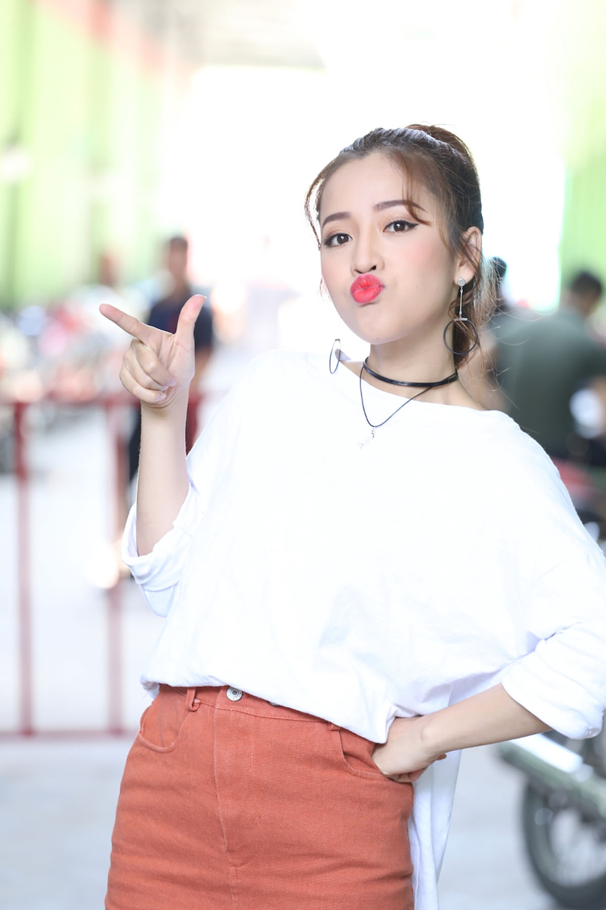 Sự khác biệt giữa cách hôn của Puka, Pha Lê, Kiều Ngân vừa được tiết lộ đầy bất ngờ