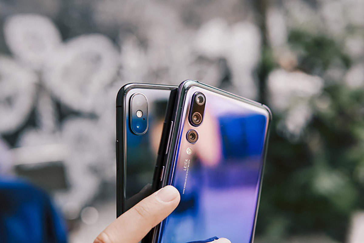Huawei P20 Pro, Galaxy S9+ và iPhone X: theo bạn đâu là smartphone đẹp nhất?