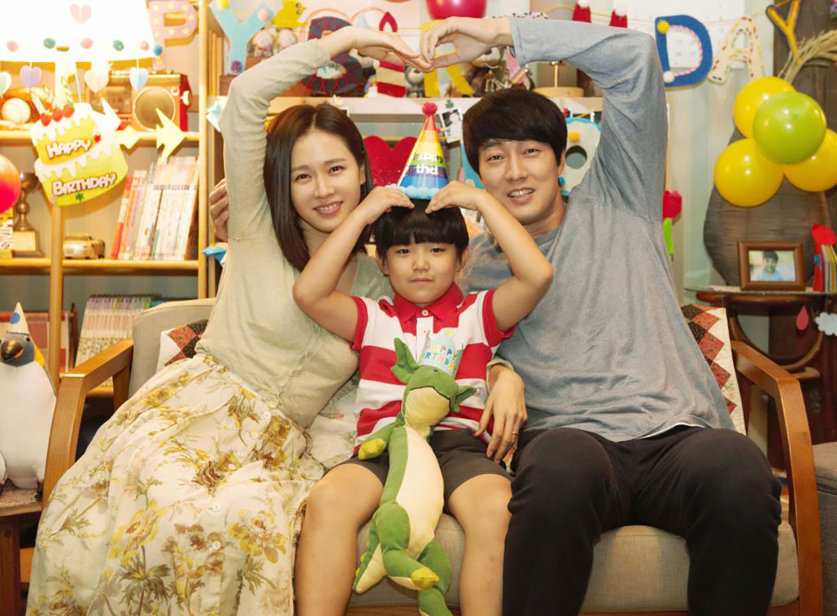 So Ji Sub và Son Ye Jin đã 'ăn diện' như thế nào trong Và Em Sẽ Đến (Be With You)