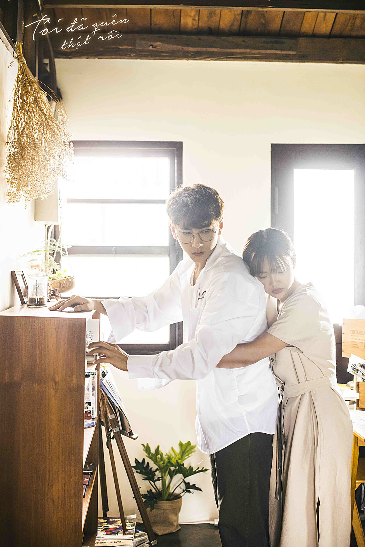 Isaac ra mắt MV mối tình lệch tuổi chú- cháu khiến fan 'rụng tim' 