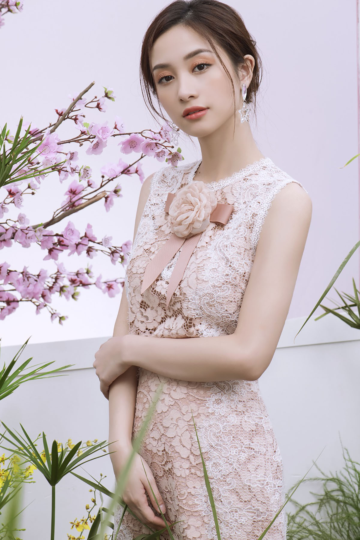 Jun Vũ đẹp mong manh, nhìn mãi không chán trong bộ ảnh mới