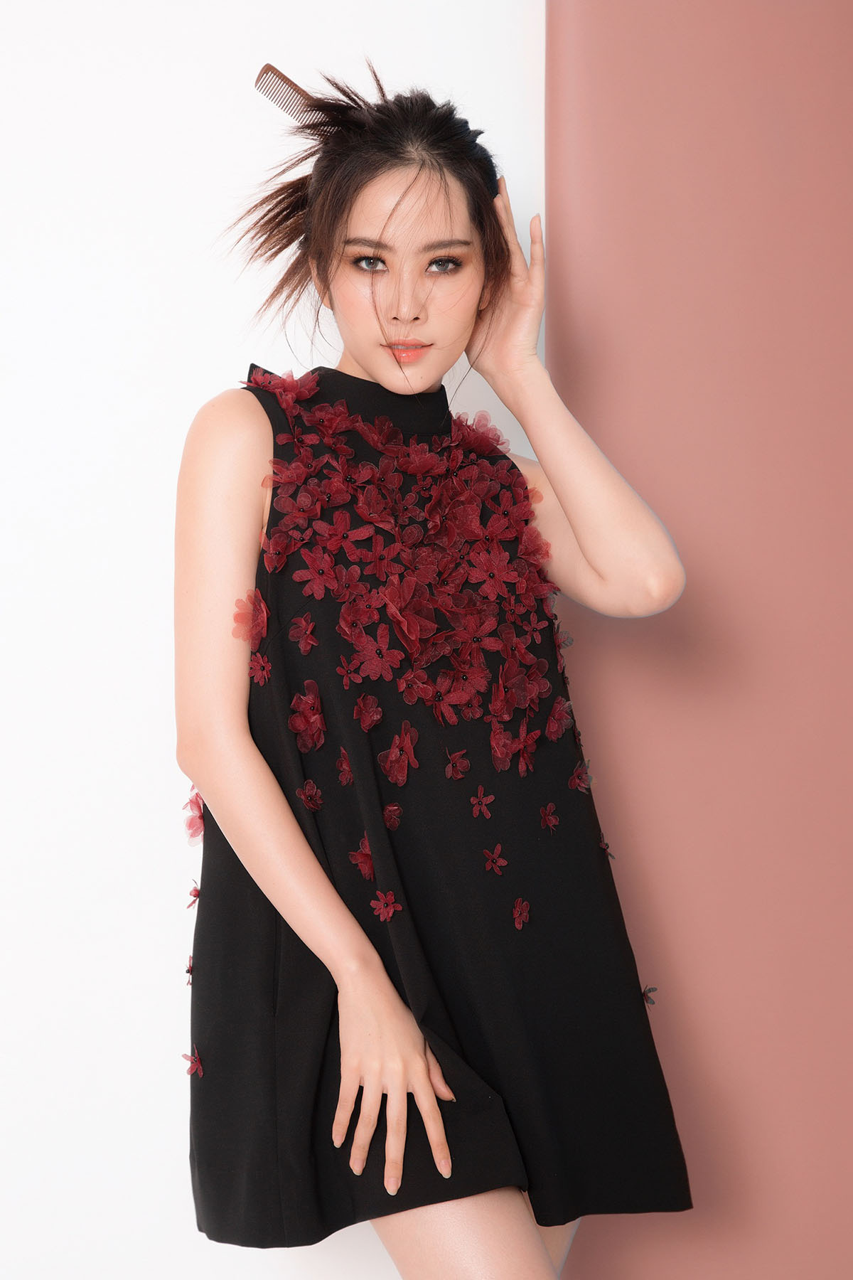 Nam Em nay đã khác xưa, trở lại đầy năng lượng và xinh đẹp