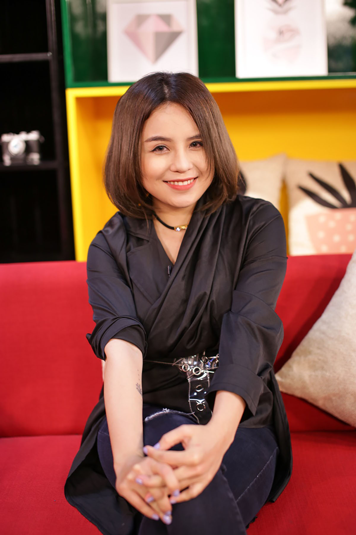 Thái Trinh làm nũng với người yêu Quang Đăng khi quay show truyền hình
