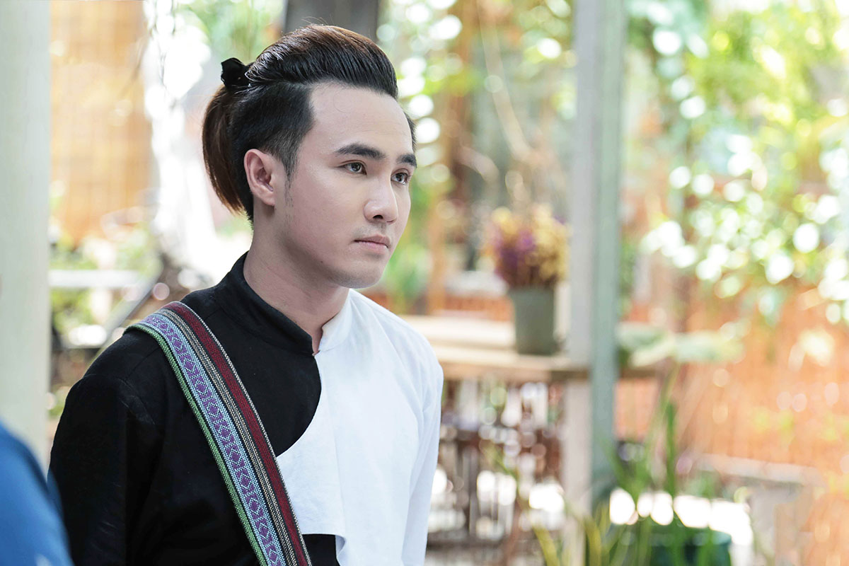 Huỳnh Lập liên tục đối mặt với hàng loạt chuyện bất ngờ khi Ai chết giơ tay’ càng về cuối