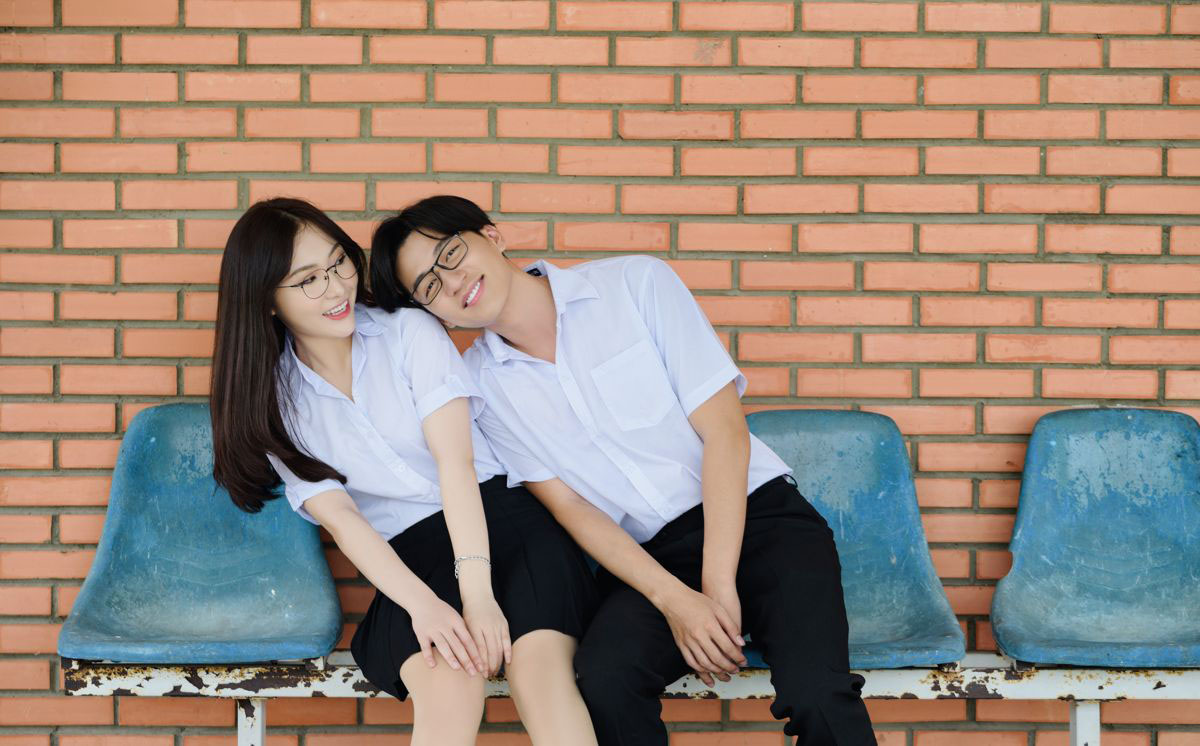 Cặp đôi Duy Ngọc – Annie hé lộ thanh xuân xưa và đậm chất thơ trong trailer MV mới