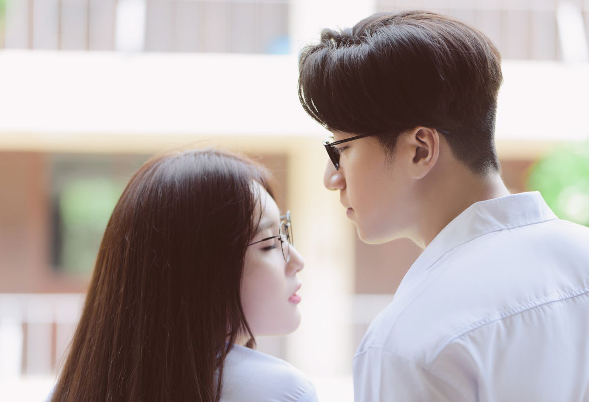 Cặp đôi Duy Ngọc – Annie hé lộ thanh xuân xưa và đậm chất thơ trong trailer MV mới