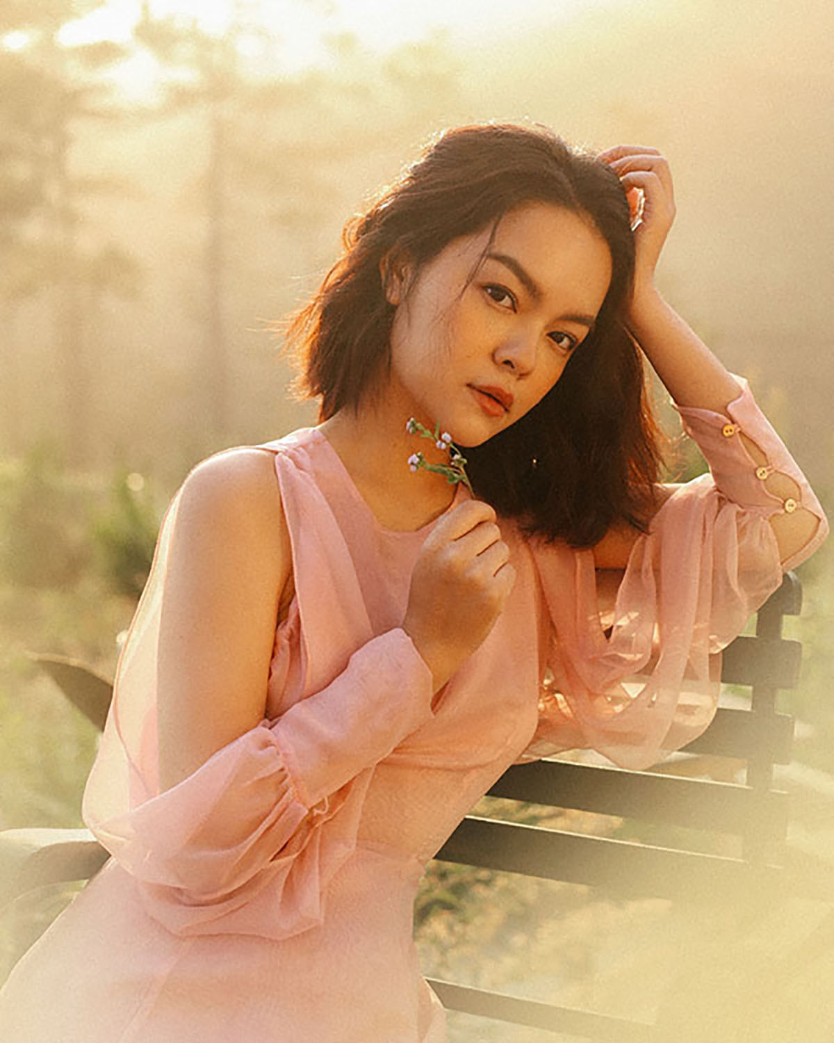 Phạm Quỳnh Anh: 'Gia đình tôi cũng có lúc xô bát đũa'