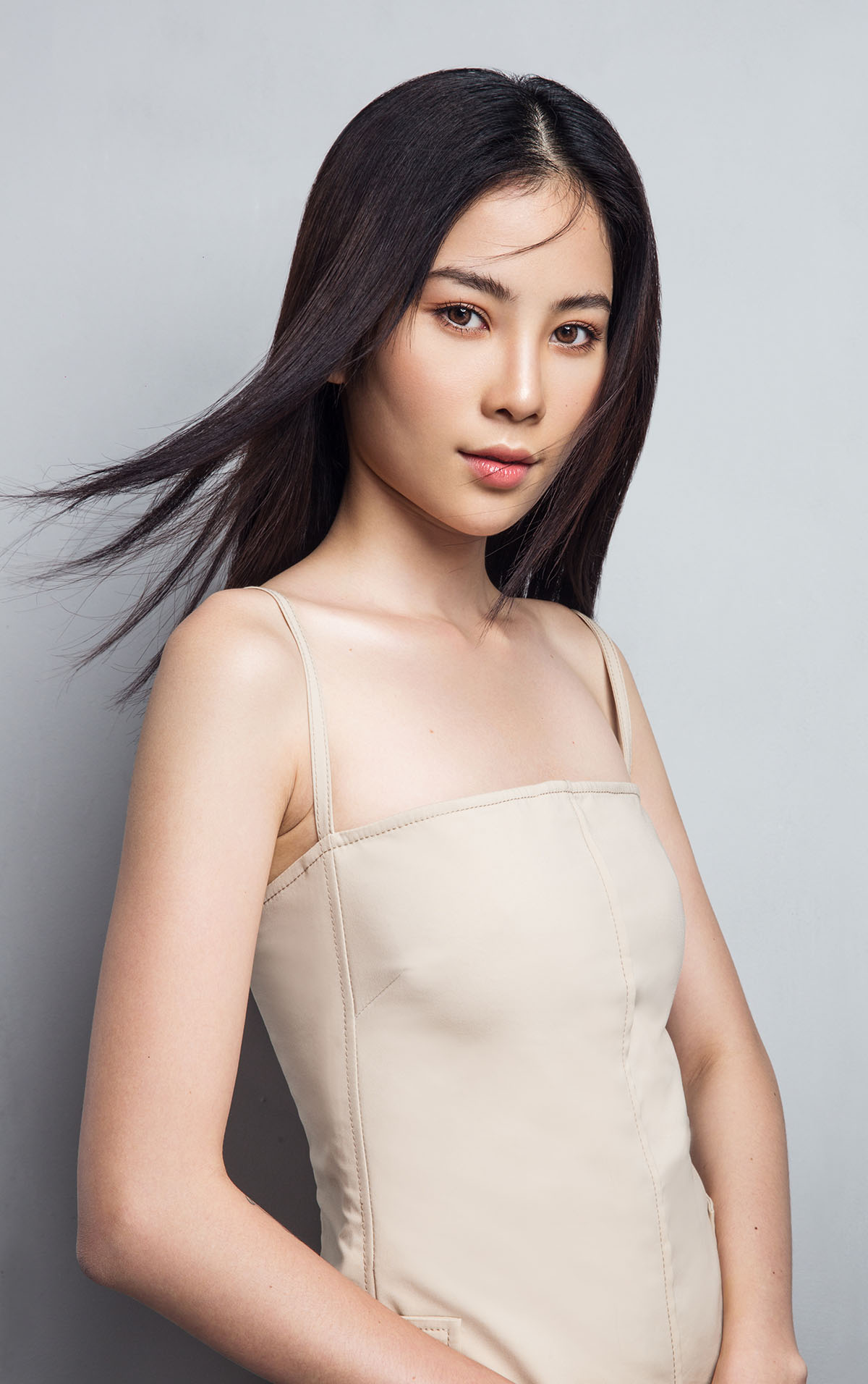 Nam Anh mất 14 giờ đồng hồ biến hóa 7 phong cách thời trang siêu ấn tượng