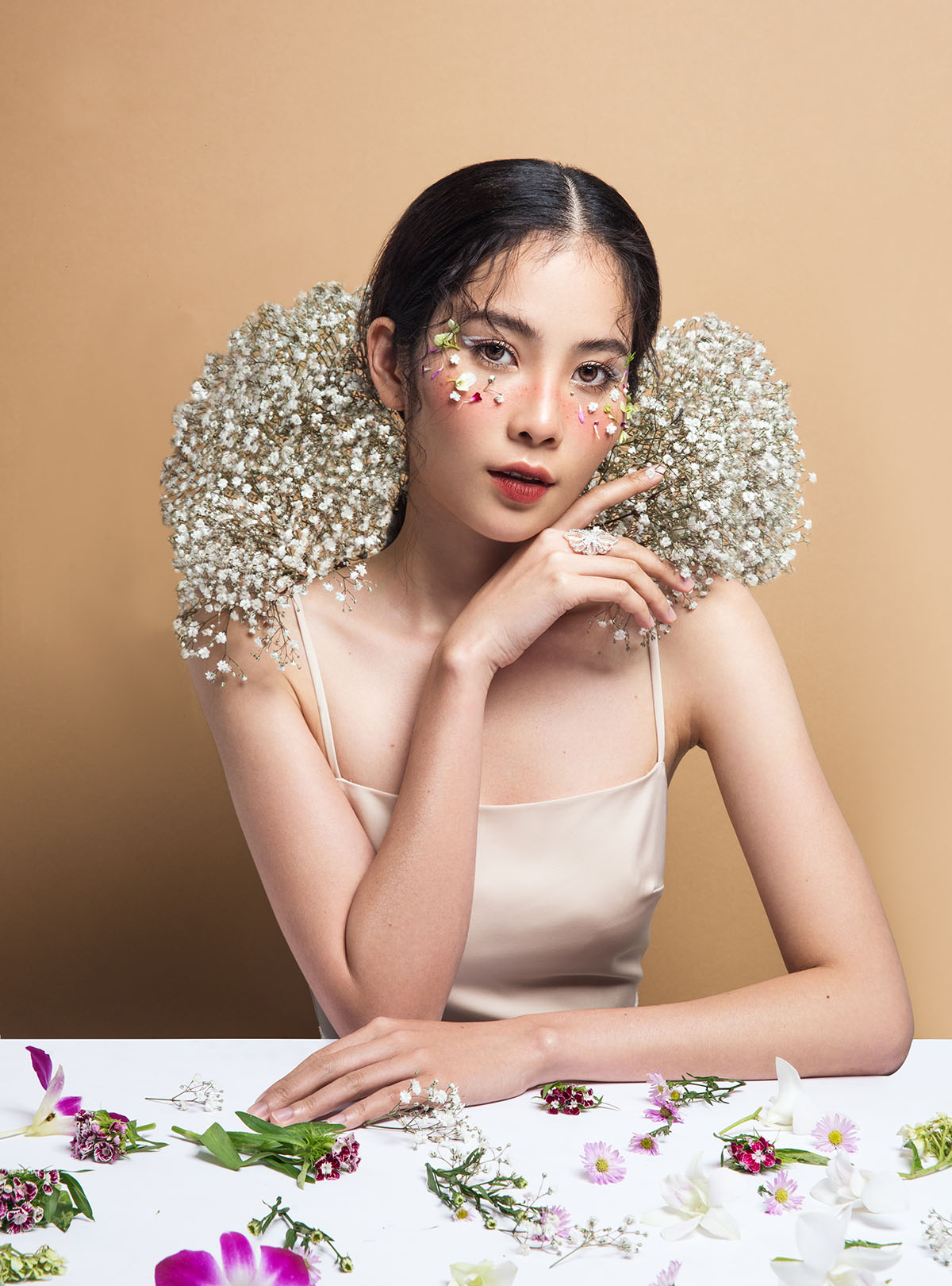 Nam Anh mất 14 giờ đồng hồ biến hóa 7 phong cách thời trang siêu ấn tượng