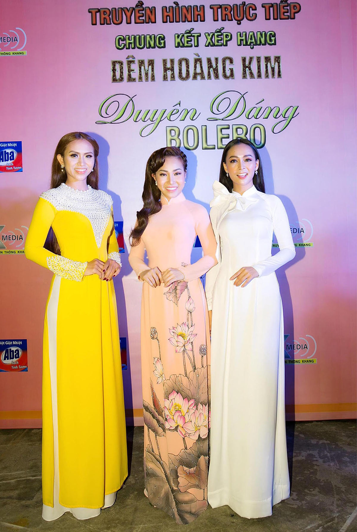 Bích Ly diện đến 2 bộ áo dài với thiết kế đặc biệt trong chung kết 'Duyên dáng Bolero 2018' 