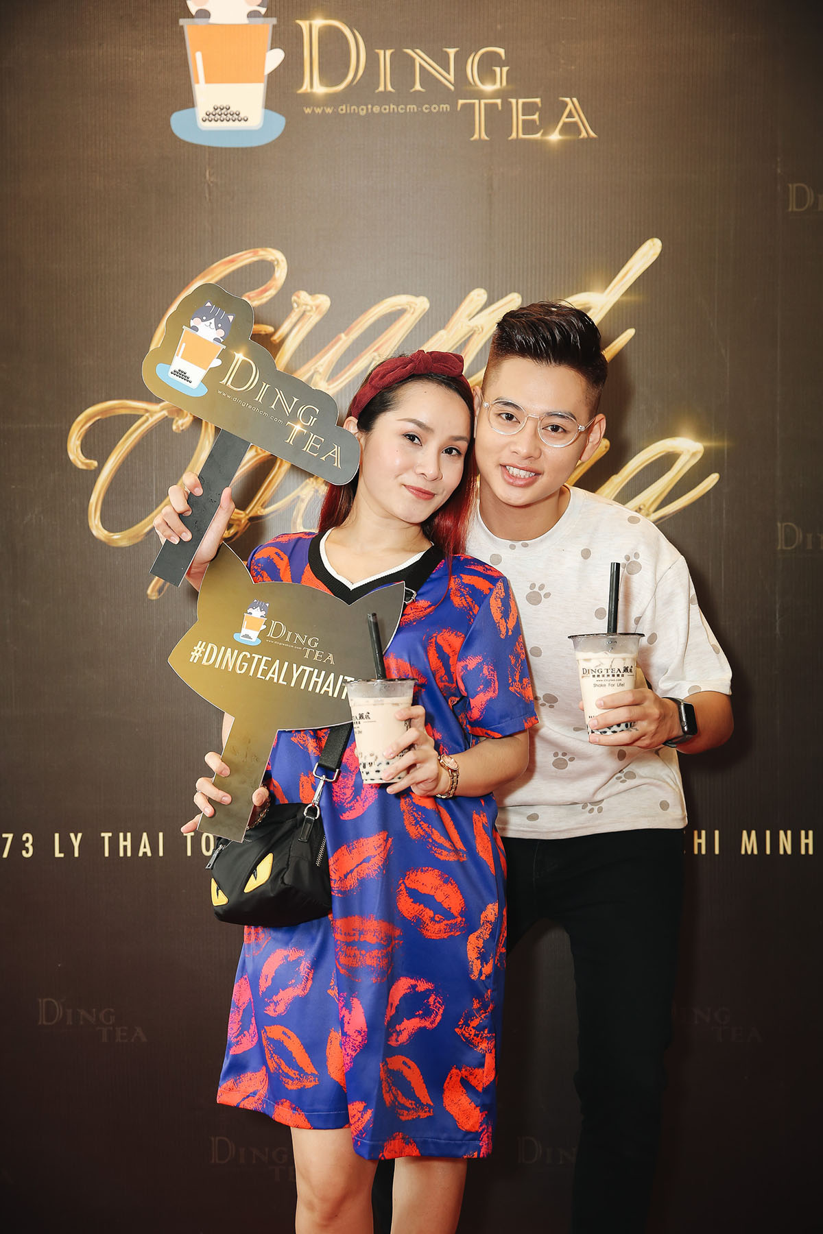 Hồ Bích Trâm, Hà Thuý Anh, Quang Trung, Quốc Khánh quẩy tưng bừng trong buổi khai trương Ding Tea