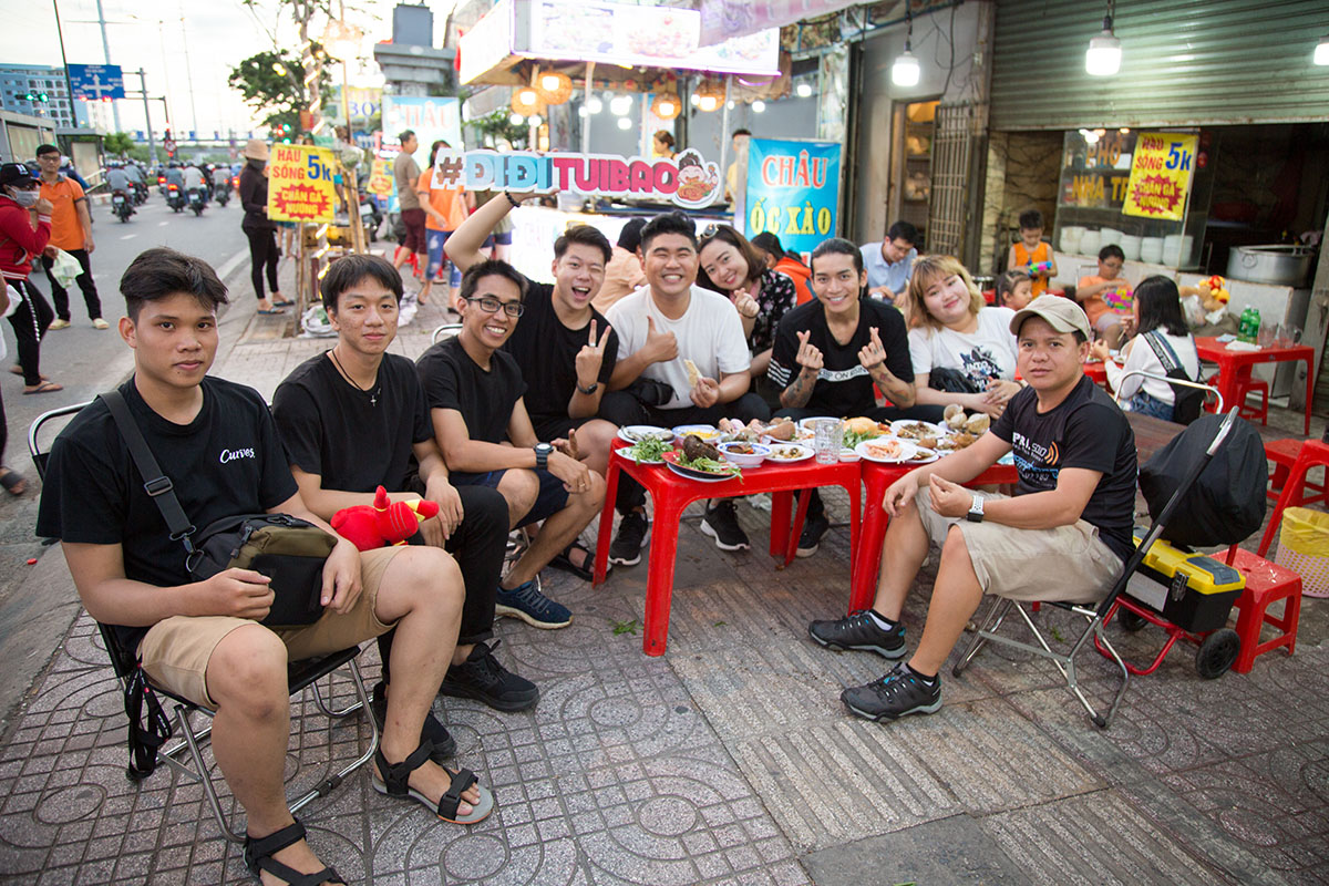 BB Trần không ngừng ‘làm nhục’, ‘bóc phốt’ Quốc Khánh trong ‘Đi đi tui bao’