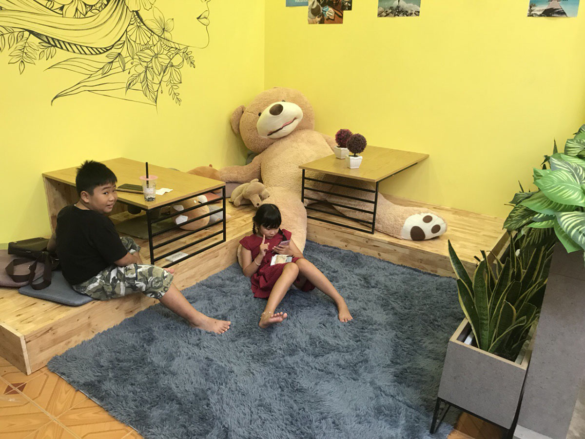 Sau ngày khai trương hoành tráng tại TP.HCM, Ding Tea liên tiếp 'đổ bộ' về Bình Dương và Đồng Nai
