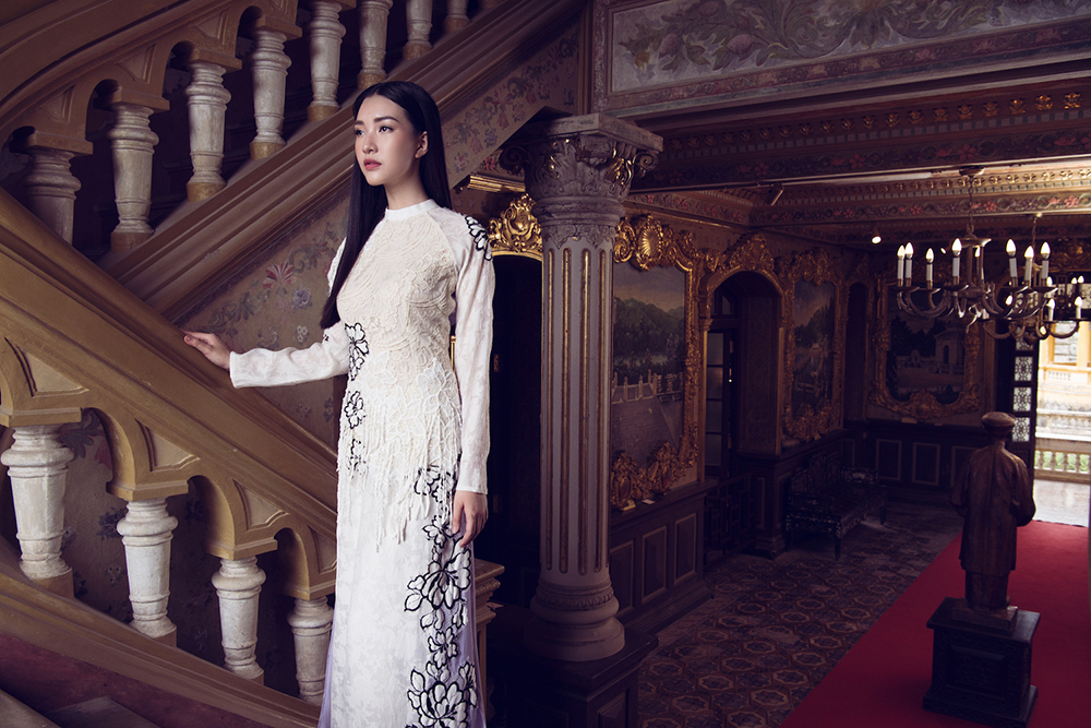 'Nàng thơ Xứ Huế' Ngọc Trân ra mắt thương hiệu áo dài Nàng thơ