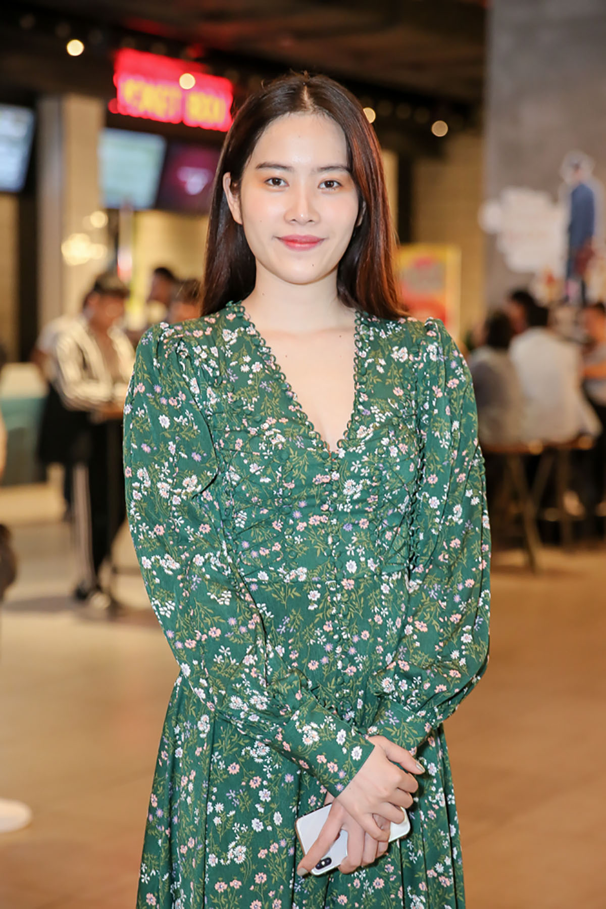 Nam Em ra mắt phim ngắn và chia sẻ mối tình đặc biệt với chàng trai Hàn Quốc