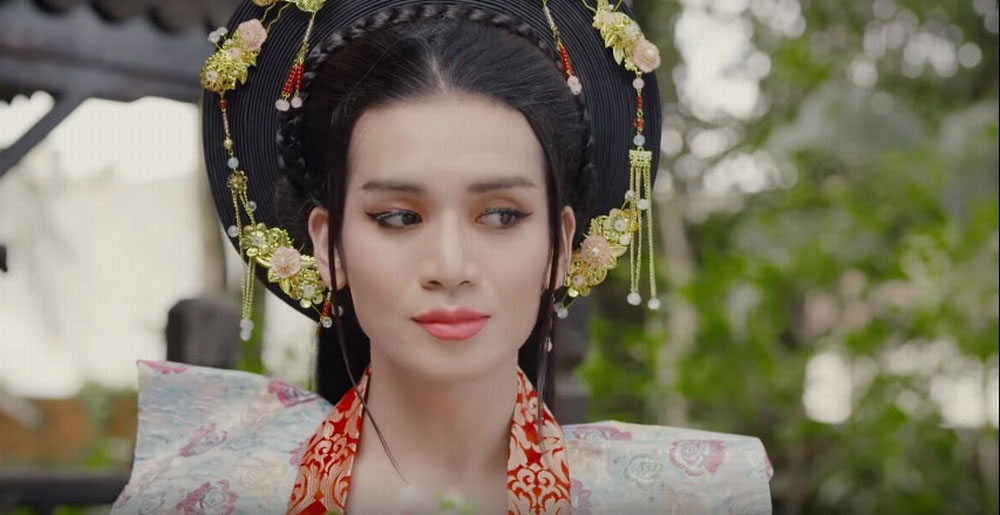 'Nam Phi Liên Hoàn Kế': Nam Thư bị ăn tát, té cầu, đuổi ra khỏi hậu cung
