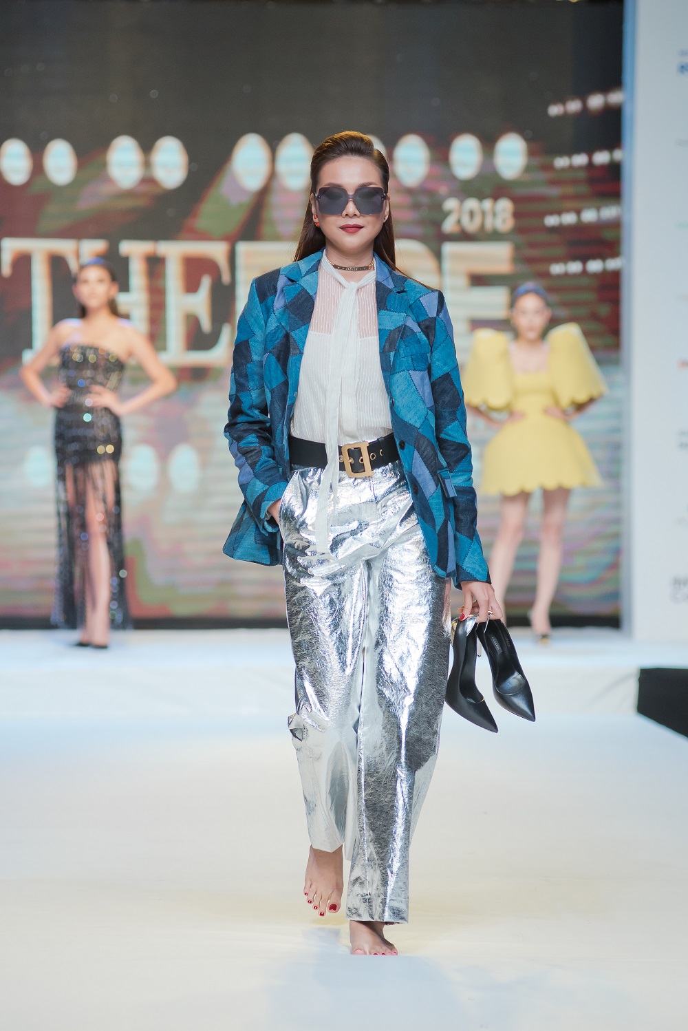 Thanh Hằng lý giải lý do trượt té trên sàn catwalk The Face Vietnam 2018