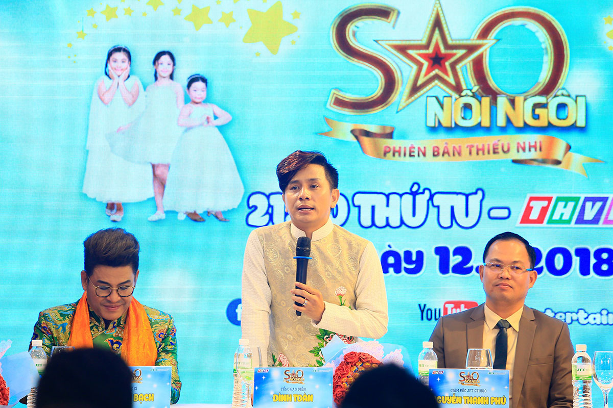 Xúc động khi Hồng Vân khóc nhớ cố nghệ sĩ Khánh Nam trong họp báo 'Sao Nối Ngôi Nhí'