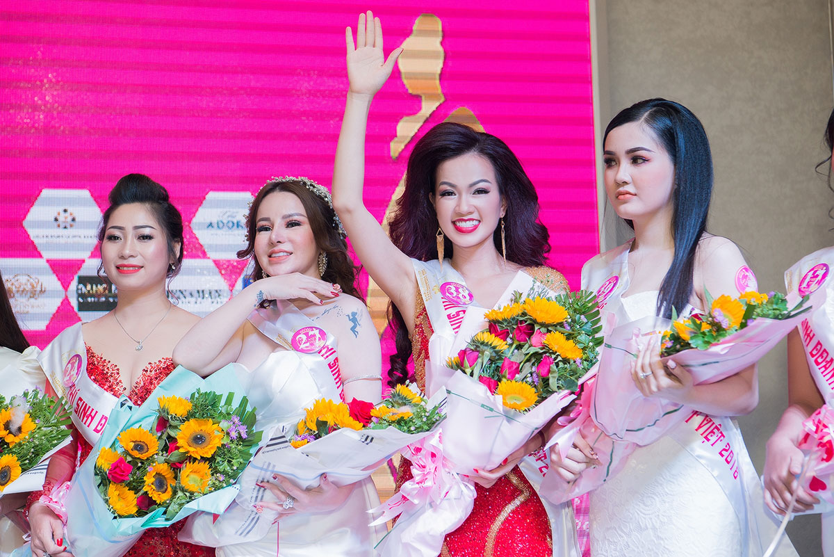 Cô gái từ bỏ nghề giáo viên vì ước mơ phát triển nền giáo dục Việt Nam và cái kết bất ngờ!