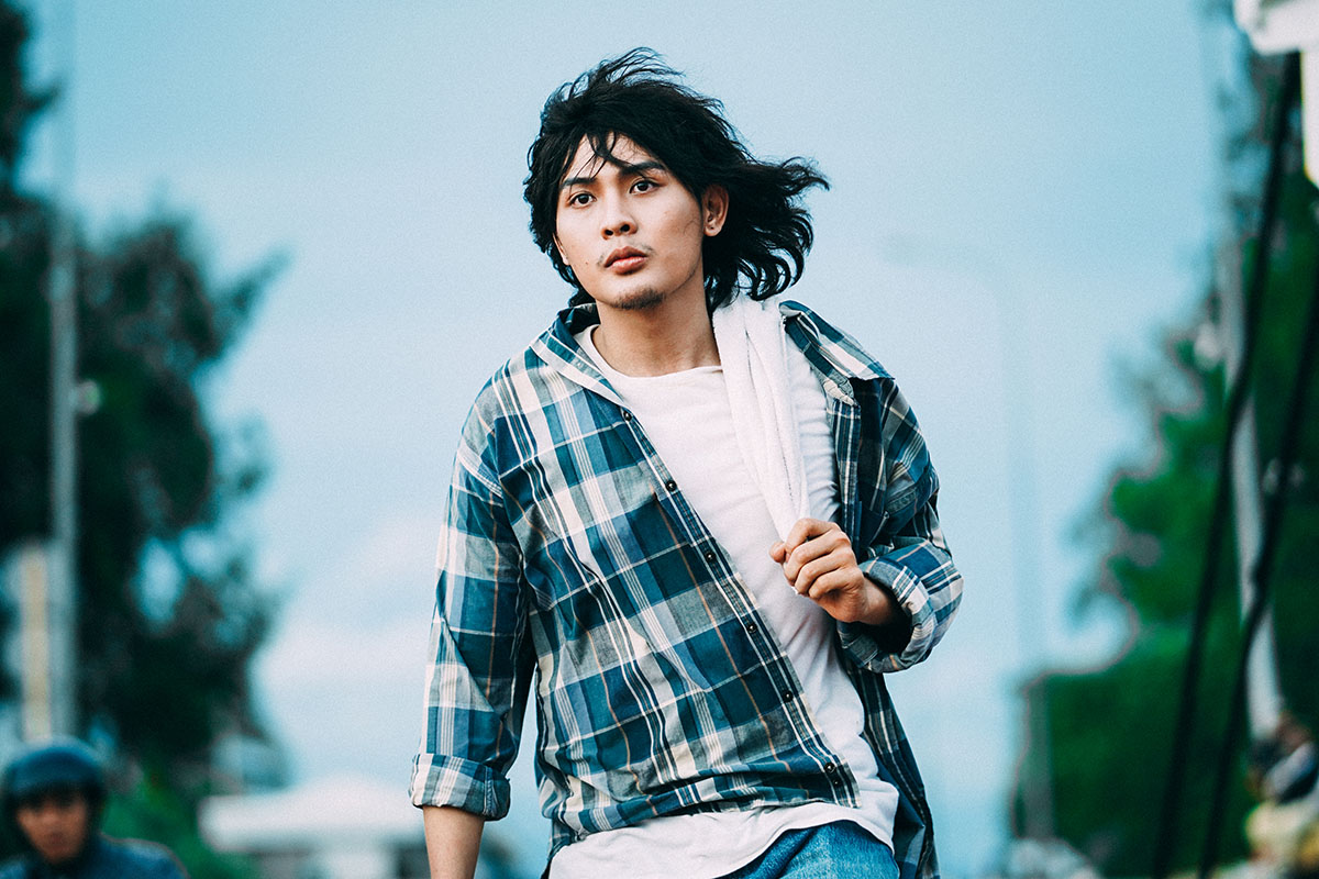 Hé lộ những hình ảnh đầu tiên đầy lam lũ và kịch tính của webdrama ‘Tay buôn, buông tay?’