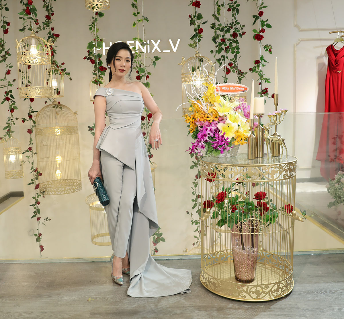 Vũ Thu Phương hạnh phúc viên mãn với chồng tài giỏi và 4 công chúa nhỏ thông minh