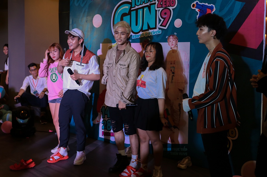 Zero 9 “quẩy hết mình” cùng các fan tại buổi Fan Meeting đầu tiên.