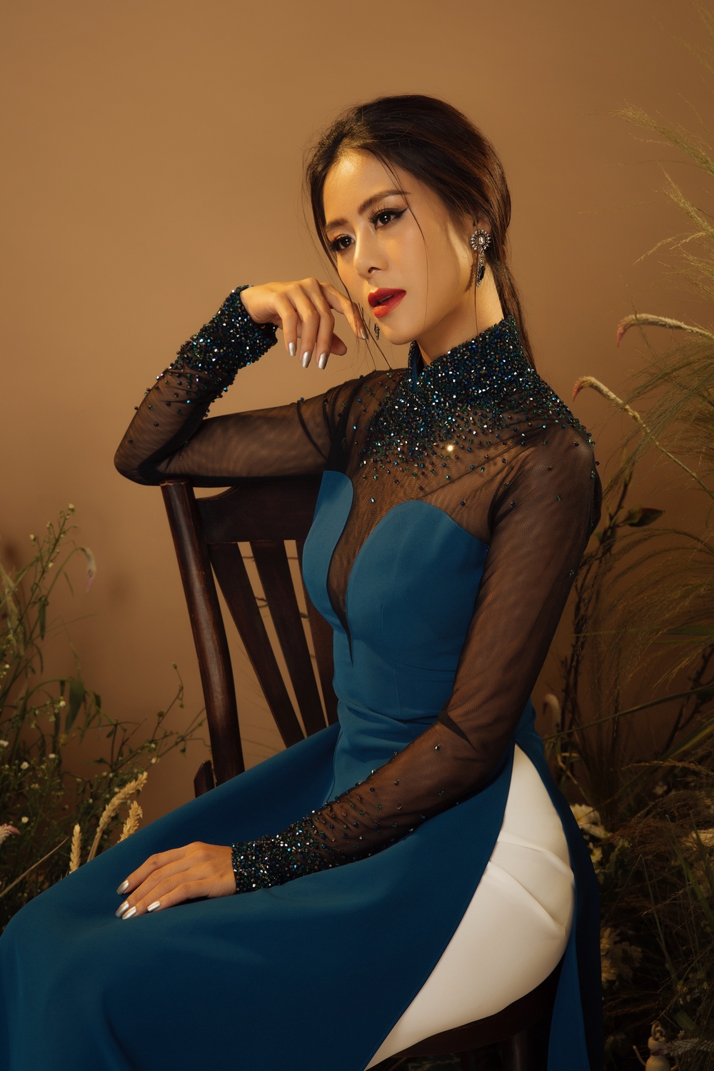 Ngẩn ngơ trước vẻ đẹp đầy quyến rũ của nàng 'Nam phi' Nam Thư
