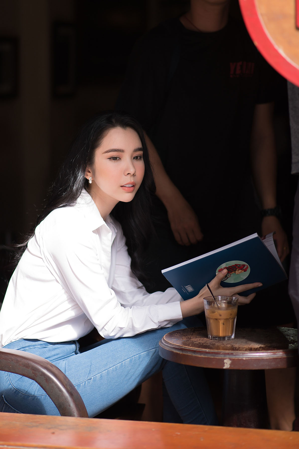 Á khôi Huỳnh Vy: Từng đi giúp việc để kiếm tiền đóng học phí