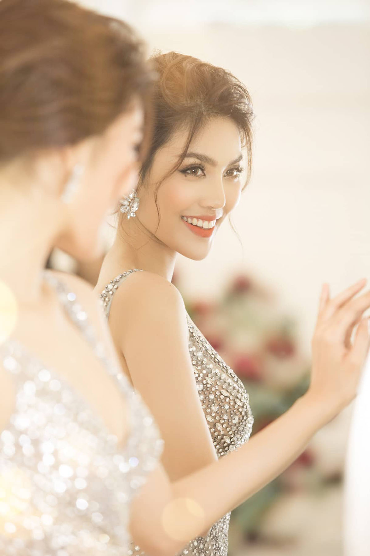 Hé lộ 3 mẫu thiết kế váy cưới lộng lẫy cho Lan Khuê trong ngày cưới