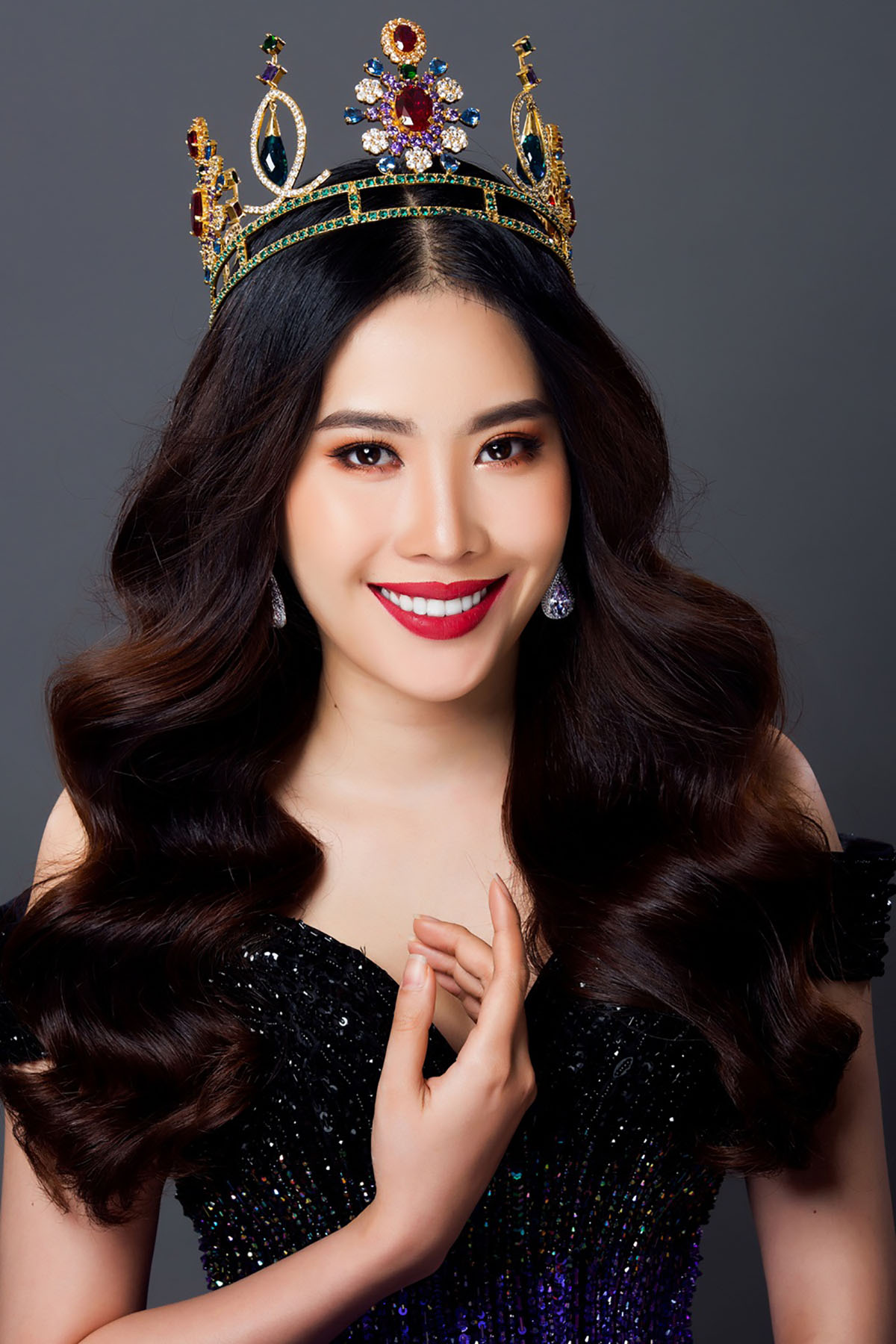 Nam Em đang nỗ lực để lấy lại vóc dáng sau khi tăng vọt không phanh