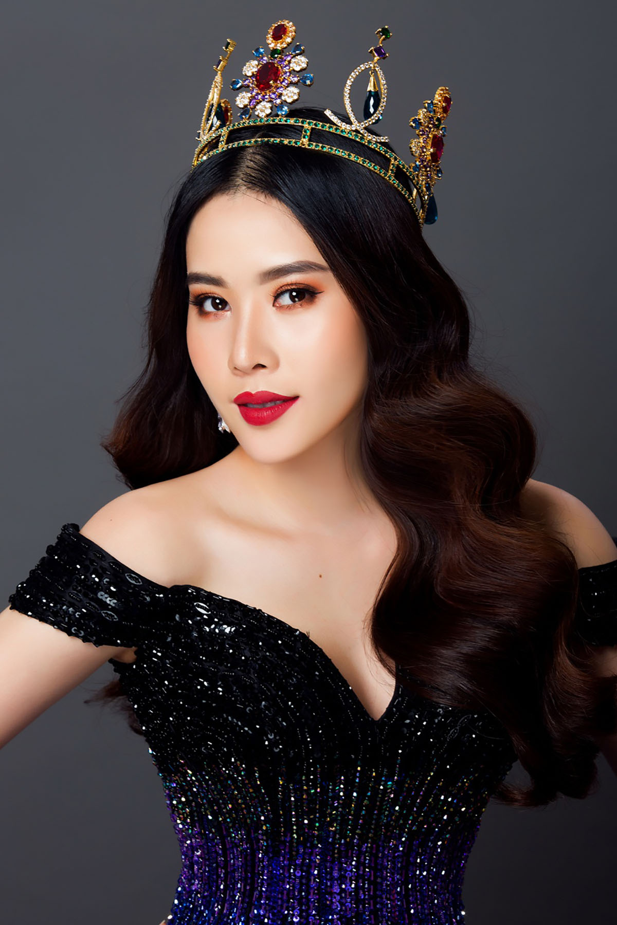 Nam Em đang nỗ lực để lấy lại vóc dáng sau khi tăng vọt không phanh