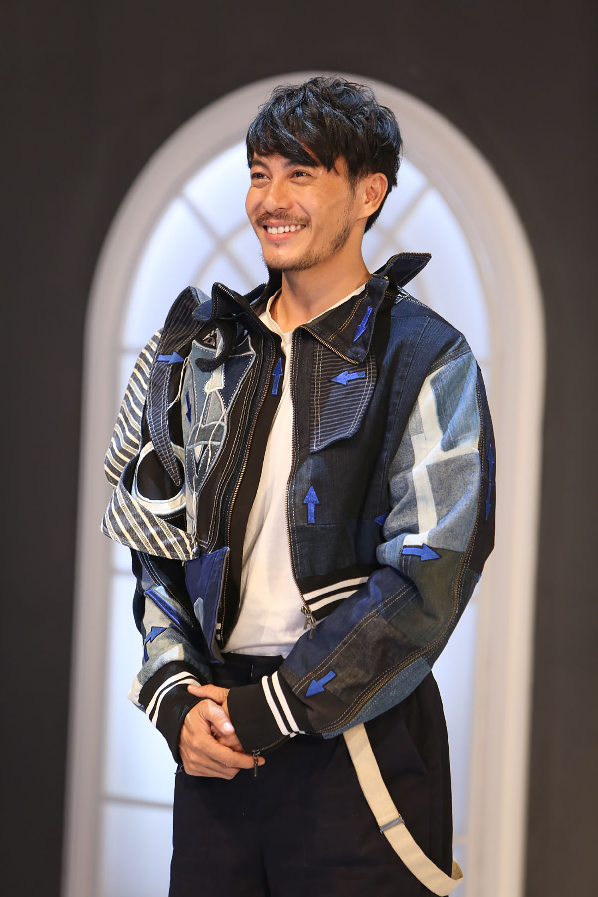 Thanh Hằng – Minh Hằng dùng nhan sắc thuyết phục, quyến rũ Trương Thanh Long trong 'The Face Vietnam 2018'