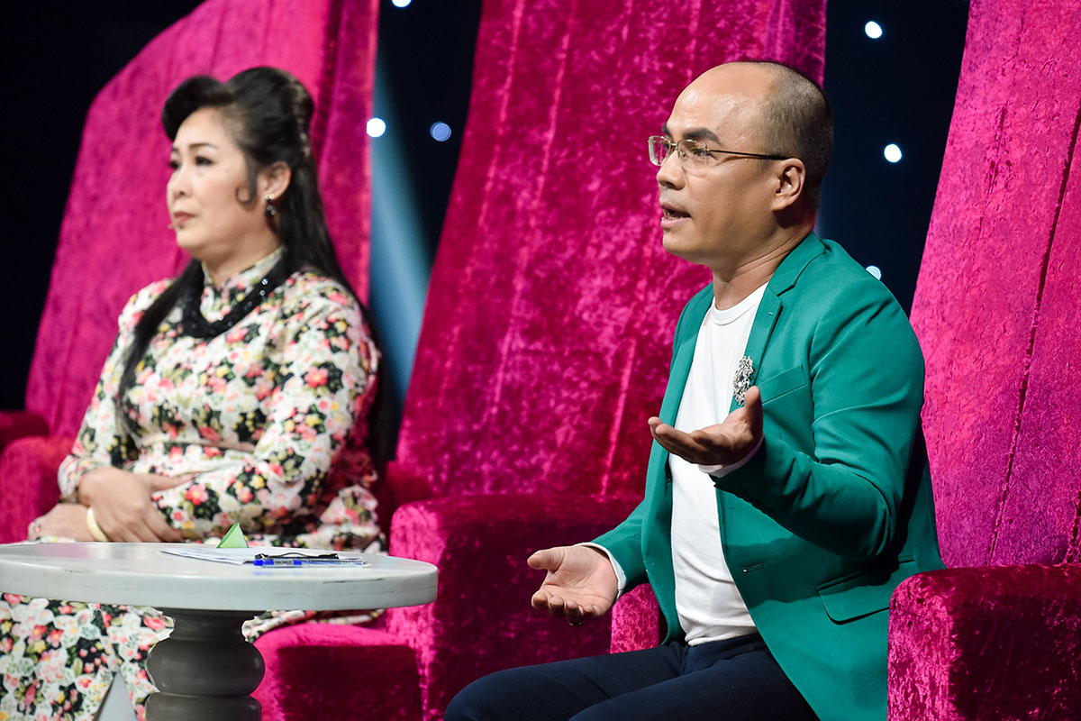 Hồng Vân tái mặt vì màn mạo hiểm dùng người làm dây nhảy của Minh Nhựt, Minh Quang