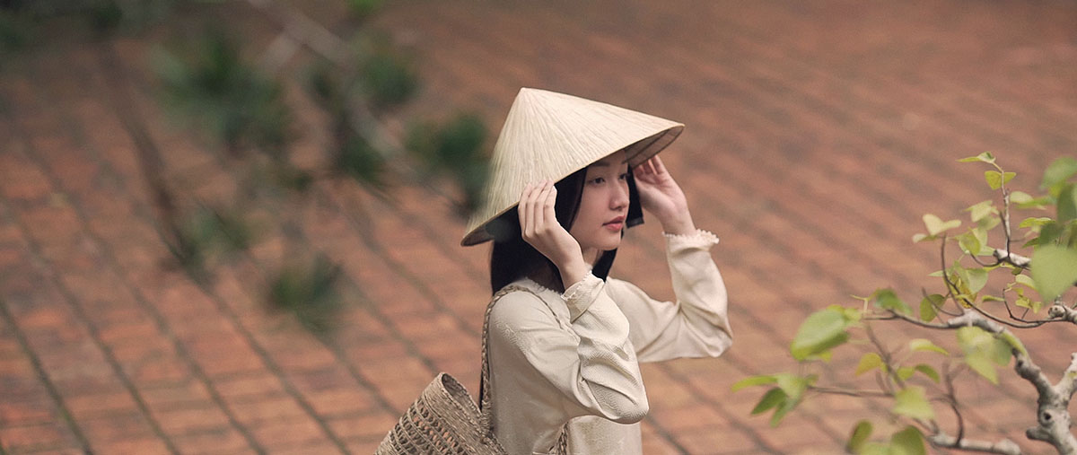 Thùy Chi trở lại âm nhạc bằng ca khúc Hồ Hoài Anh sáng tác tặng 'Nàng thơ xứ Huế'