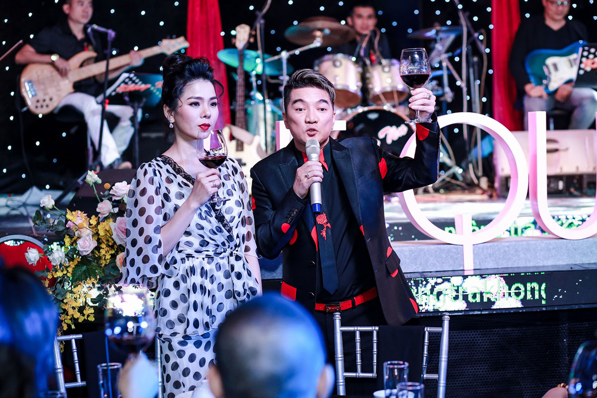 Ra mắt album chưa tròn 1 ngày, Lệ Quyên bất ngờ khi bán hơn 7000 chiếc