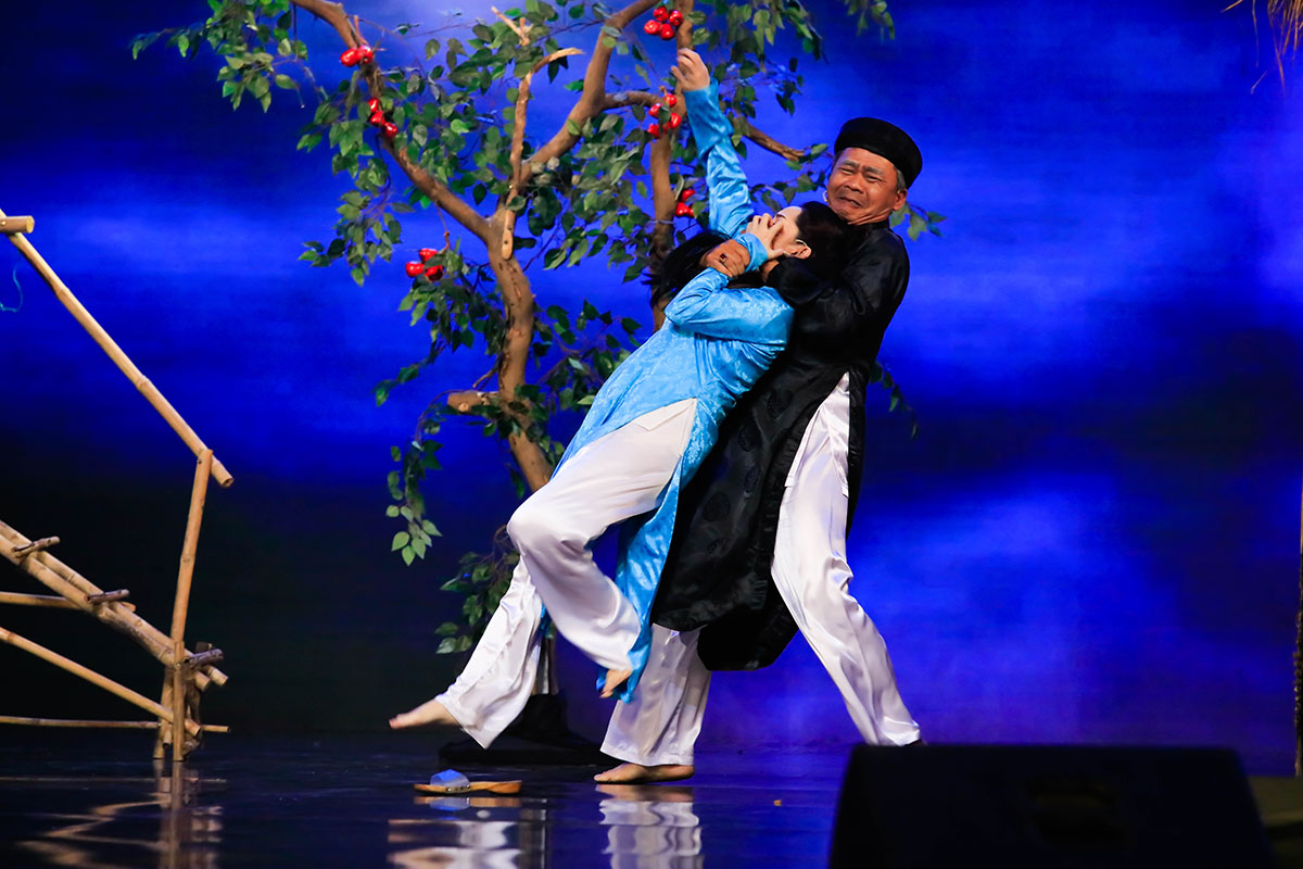 Khưu Huy Vũ – Sơn Ca và câu chuyện tình yêu đầy nước mắt, cay đắng trong ‘Tuyệt đỉnh song ca’