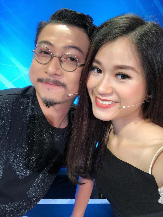 Hứa Minh Đạt đăng ảnh ủng hộ tinh thần và kêu gọi fans bình chọn cho 'vợ yêu' Lâm Vỹ Dạ trước giải Mai Vàng 2018