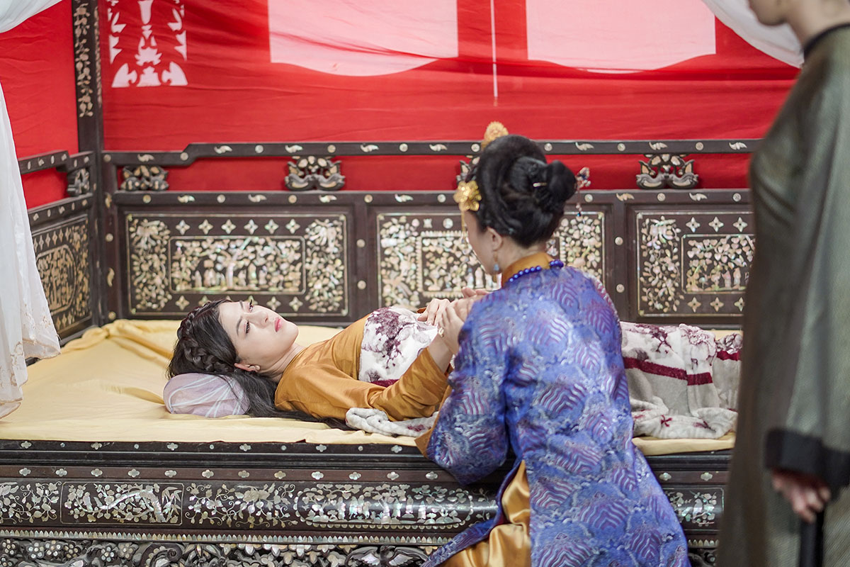 Hoàng Thượng phẫn nộ khi Trang Phi đứng đằng sau cái chết của Hoàng hậu và con trai