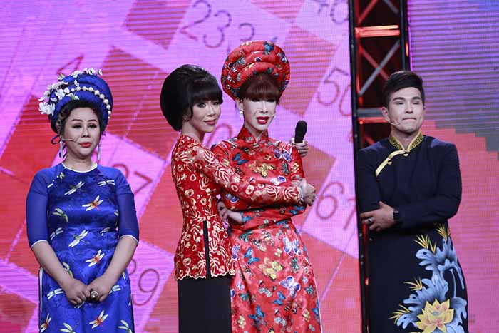 'Lô tô show – Gánh hát ngàn hoa' càng về đích càng xúc động, lấy nước mắt khán giả