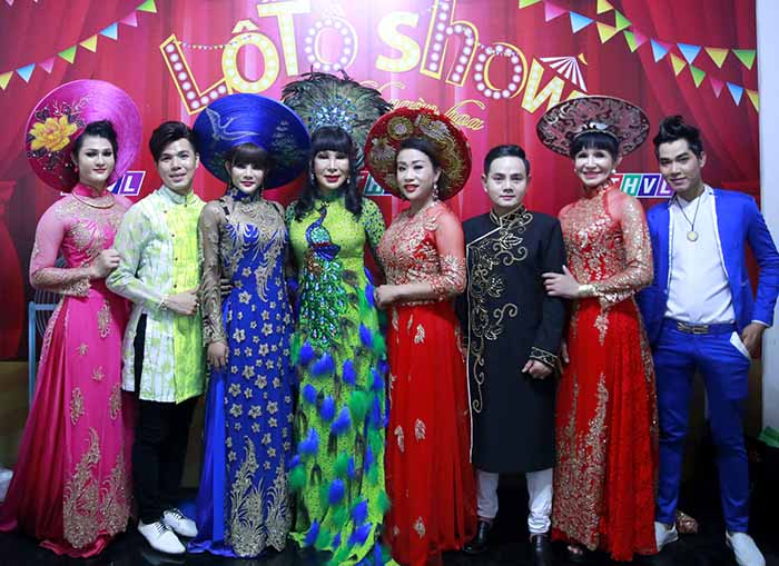 'Lô tô show – Gánh hát ngàn hoa' càng về đích càng xúc động, lấy nước mắt khán giả