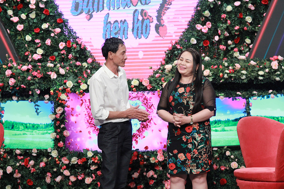 Xúc động khi ông bố suốt 4 năm sống cảnh 'gà trống nuôi con' tìm được tri kỷ tại show hẹn hò