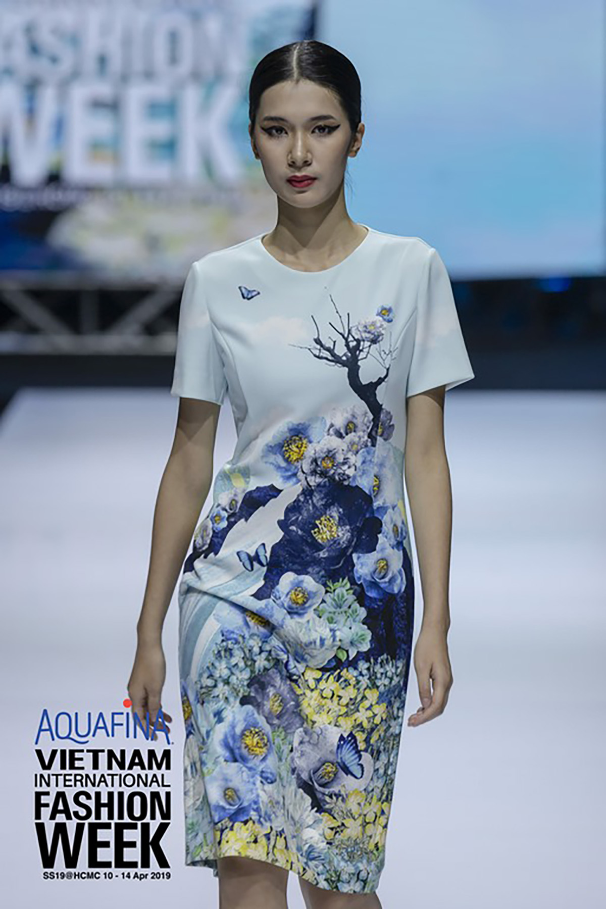 Ngắm nhìn BST của nhà mốt Lie Sang Bong tại Aquafina Tuần lễ Thời trang Quốc tế Việt Nam Xuân – Hè 2019.