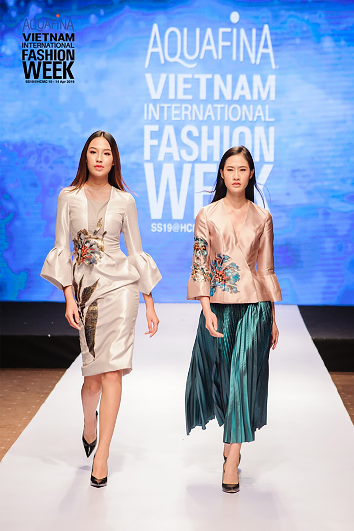 Hé lộ 'bộ cánh' đầu tiên của Chung Thanh Phong, Minh Châu, Ivan Trần và các NTK tại Aquafina Vietnam International Fashion Week Xuân Hè 2019