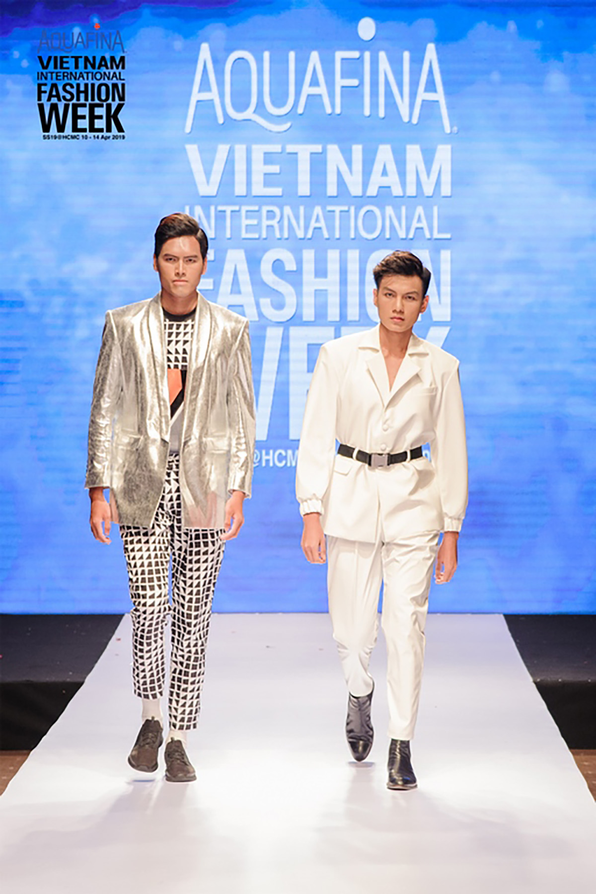 Hé lộ 'bộ cánh' đầu tiên của Chung Thanh Phong, Minh Châu, Ivan Trần và các NTK tại Aquafina Vietnam International Fashion Week Xuân Hè 2019