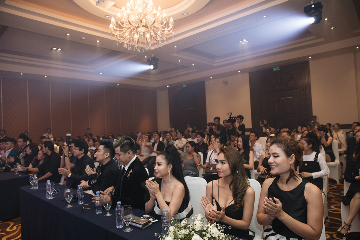 Bằng Cường ra mắt MV đầy nước mắt về tình mẹ