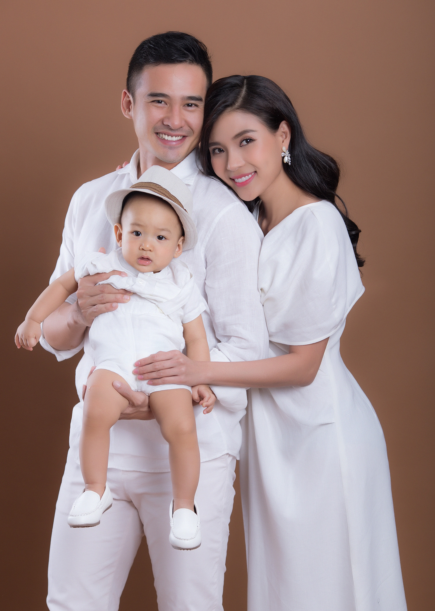 Lương Thế Thành hạnh phúc khi con trai Bảo Bảo giống cha như tạc