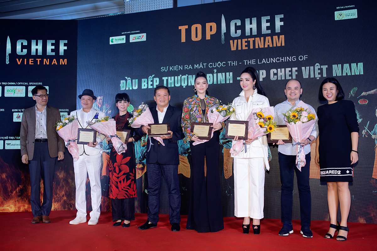 Say mê ẩm thực Việt, Lý Nhã Kỳ làm giám khảo 'Đầu Bếp Thượng Đỉnh'