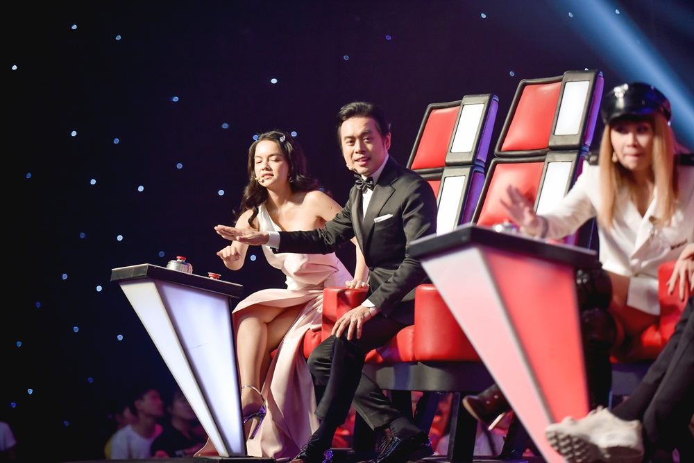 Dàn giám khảo The Voice Kids 2019 'nháo nhào' vì sức hút của "Thần đồng Bolero nhí" Khánh An