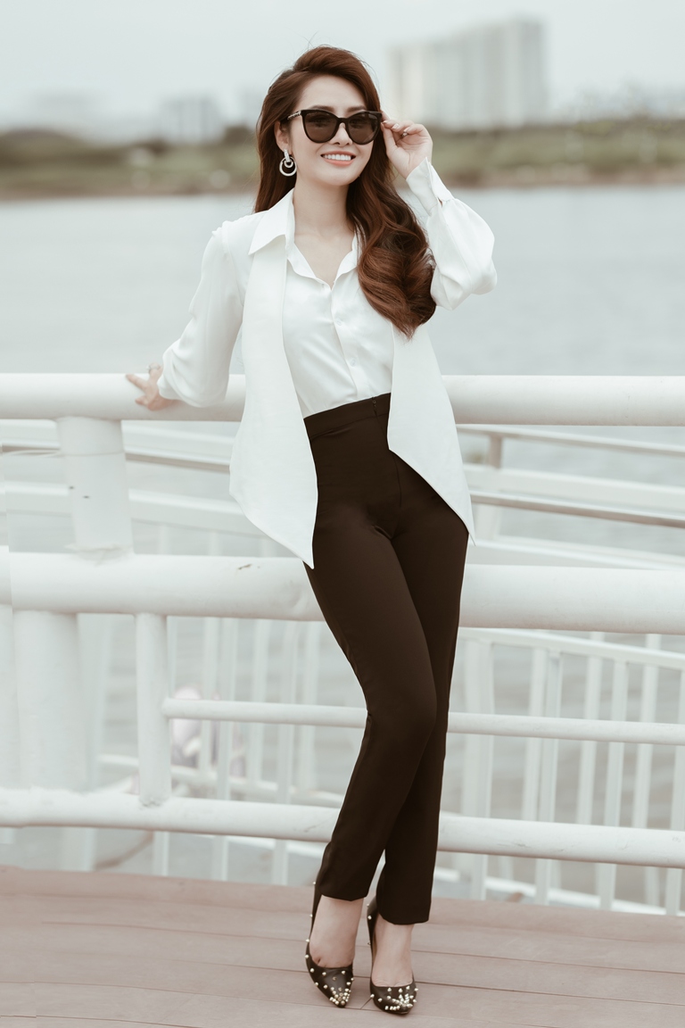 Elegant Women - dòng thời trang cho những cô nàng thanh lịch
