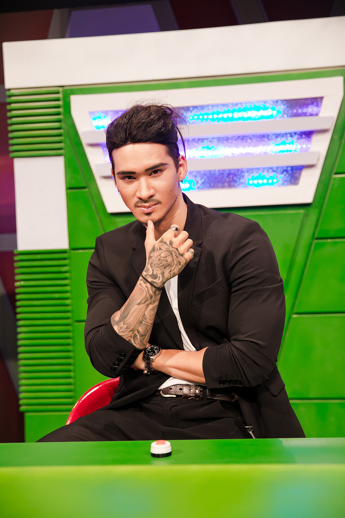 Tôn Kinh Lâm, Lương Gia Huy, Dương Dương Tiển, Johnny sẽ 'đại náo' trong 'Đại chiến tứ sắc'